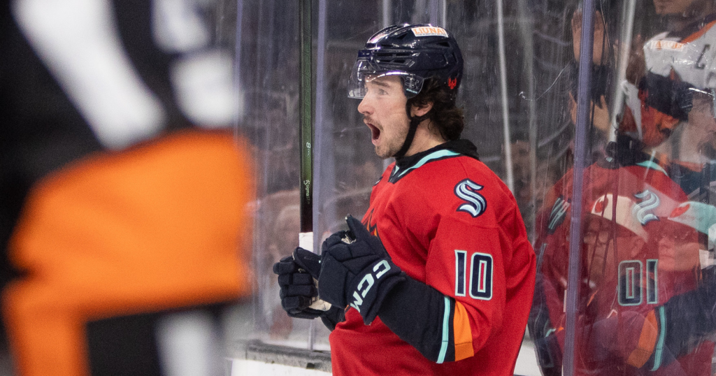 FIREBIRDS SWEEP BARRACUDA FOR FIFTH STRAIGHT WIN